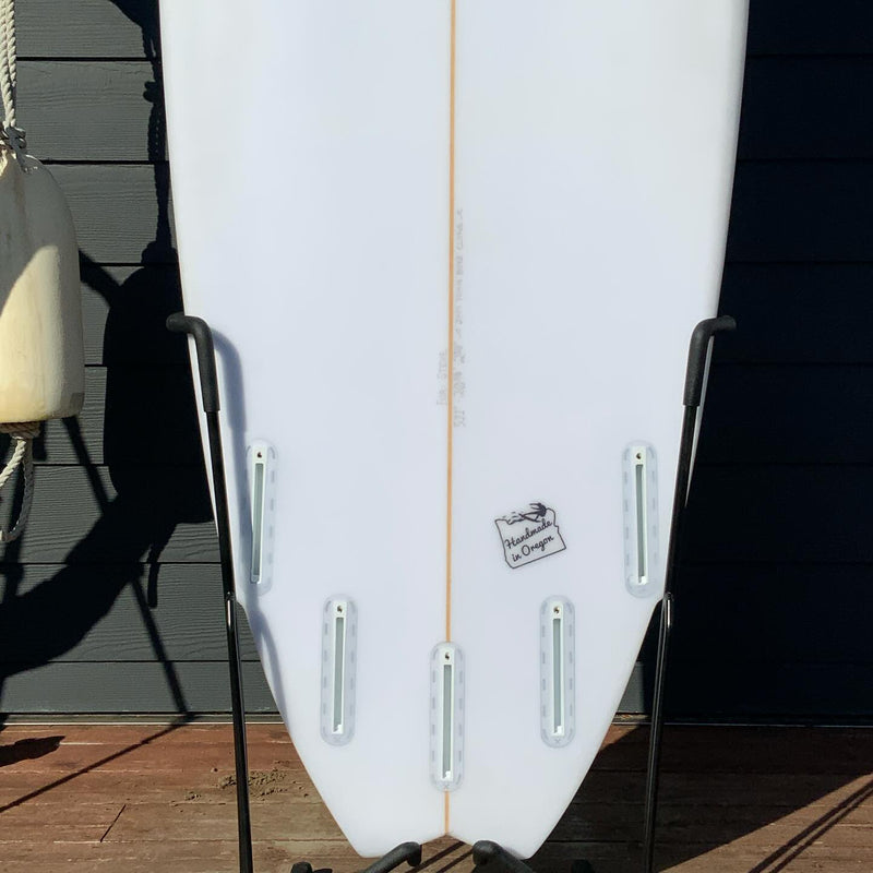 Load image into Gallery viewer, Blackfern Custom 5'11 × 20 ⅞ × 2 ⅝ Surfboard • USED 3