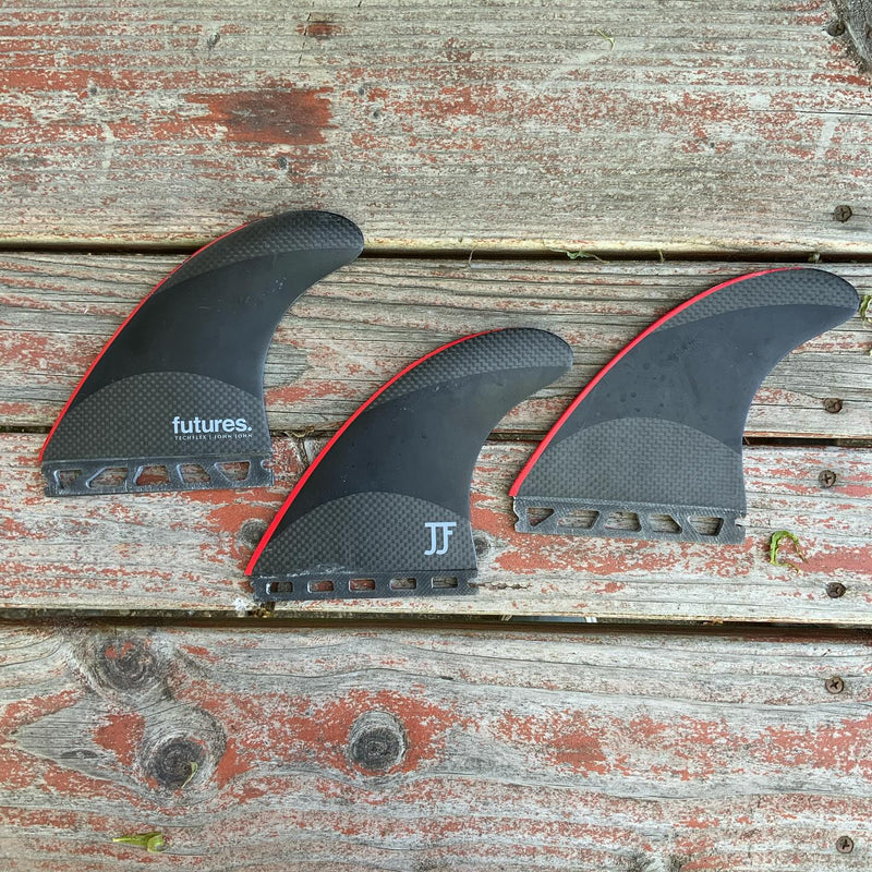 Load image into Gallery viewer, Lib Tech Quiver Killer 6'0 × 20 ½ × 2 ⅗ Surfboard • USED 5