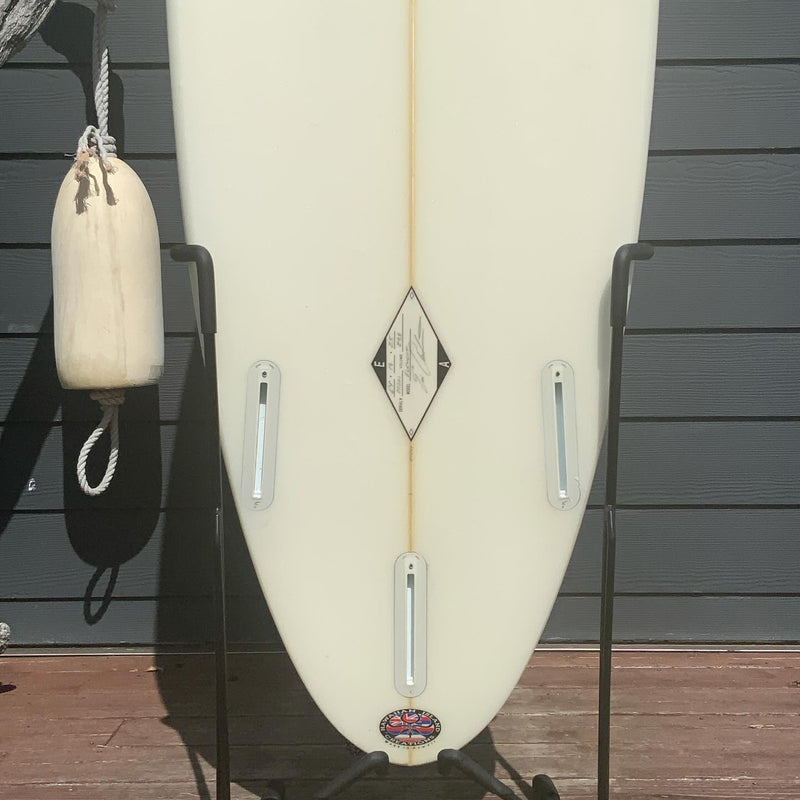 Load image into Gallery viewer, Arakawa Element 6'4 × 19 × 2 ½ Surfboard • USED 3