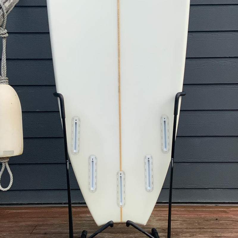 Load image into Gallery viewer, TVS Custom 7'6 × 21 ¾ × 2 ¾ Surfboard • USED 3