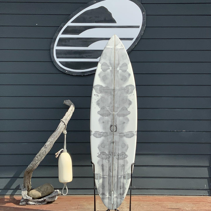 Load image into Gallery viewer, Pace Silverback 6'3 × 19 ½ × 2 ½ Surfboard • USED 2