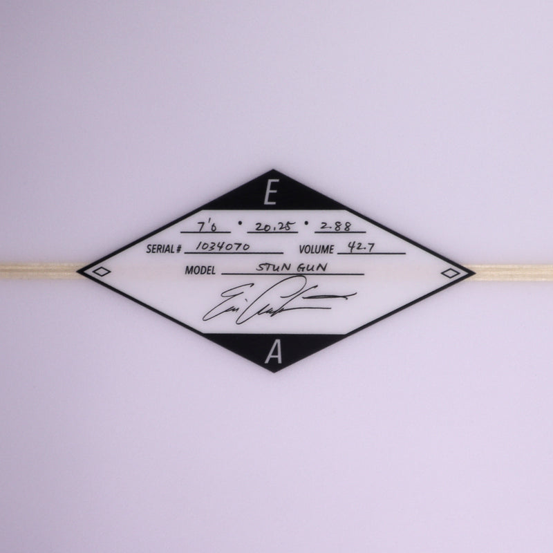 Load image into Gallery viewer, Arakawa Stun Gun 7'0 × 20 ¼ × 2 ⅞ Surfboard 4
