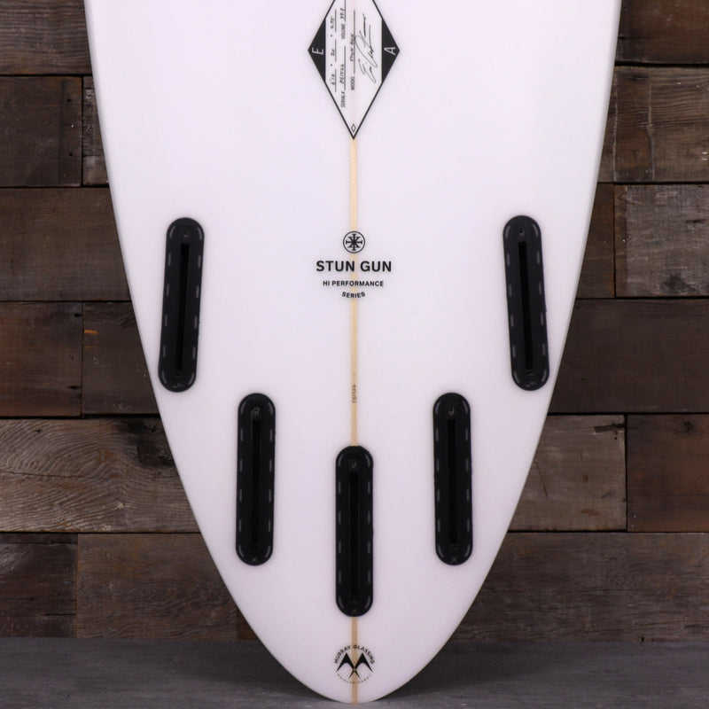 Load image into Gallery viewer, Arakawa Stun Gun 6'10 × 20 × 2 ¾ Surfboard 3