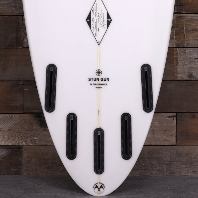 Load image into Gallery viewer, Arakawa Stun Gun 6'8 × 19 ⅞ × 2 ¾ Surfboard 3