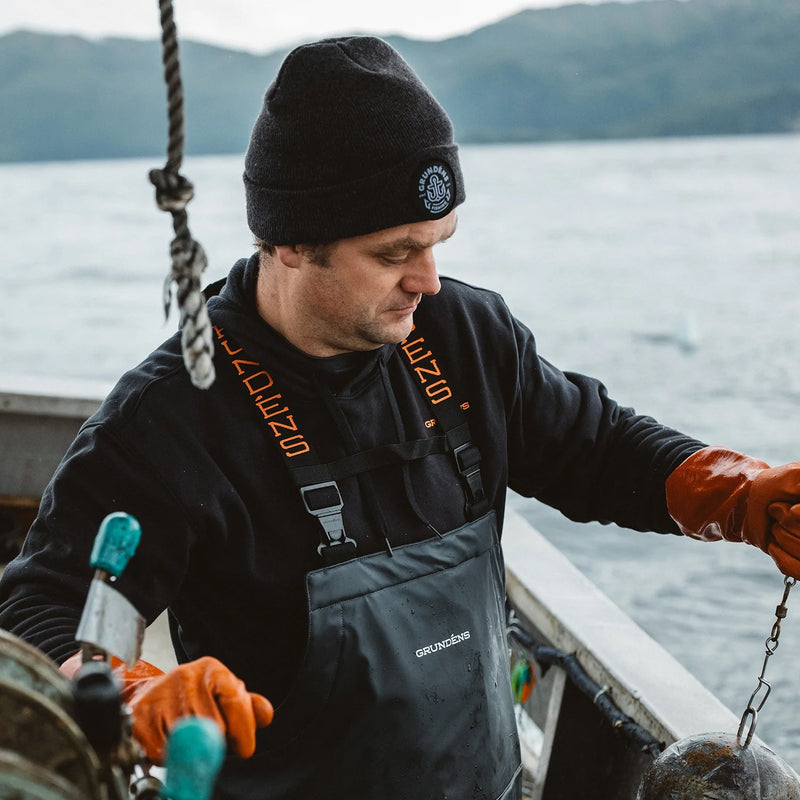 Load image into Gallery viewer, Grundéns Watchhouse Anchor Beanie 4