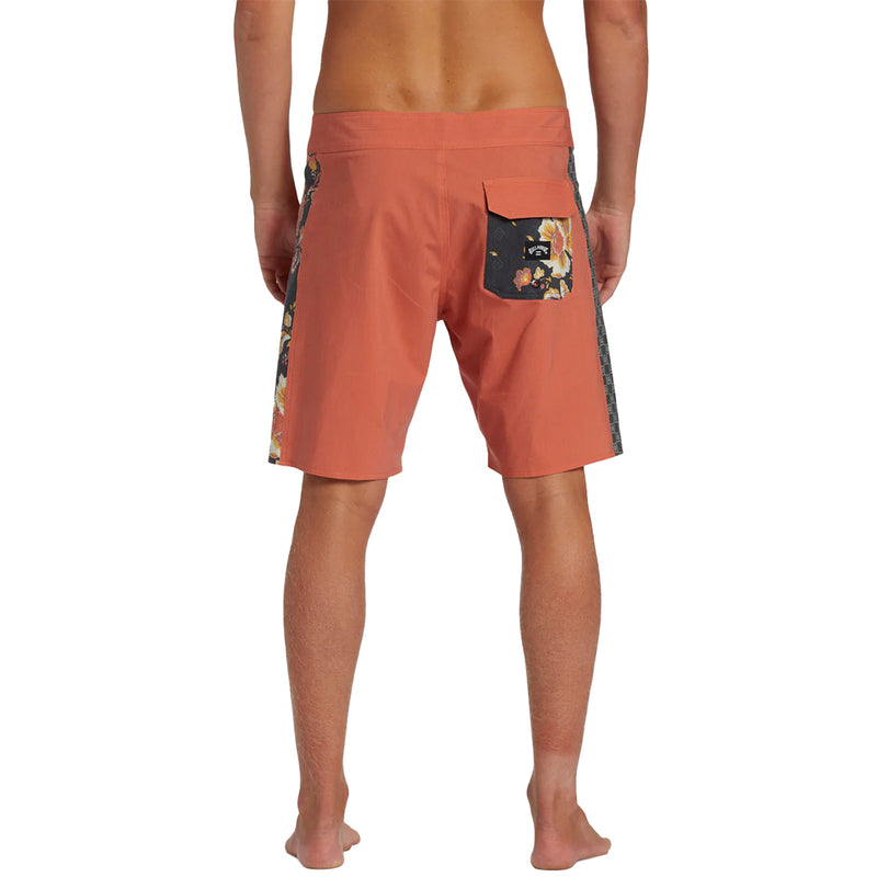 Load image into Gallery viewer, Billabong D Bah Pro 18" Boardshorts 5