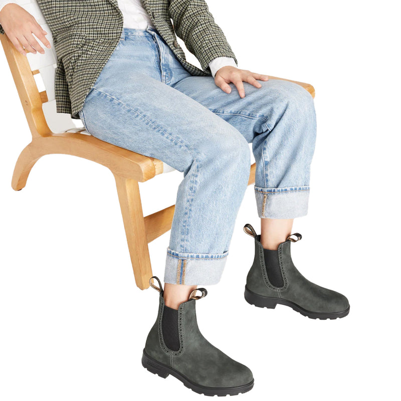 Load image into Gallery viewer, Blundstone Women's Originals #1630 High Top Boots 11