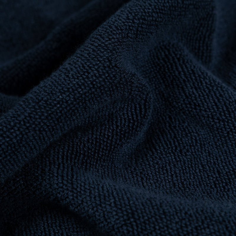 Load image into Gallery viewer, Finisterre Clearwater Robe Hooded Changing Poncho 8