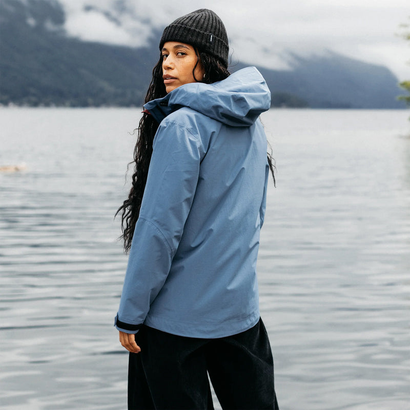 Load image into Gallery viewer, Finisterre Women's Stormbird Waterproof Hooded Zip-Up Jacket 16