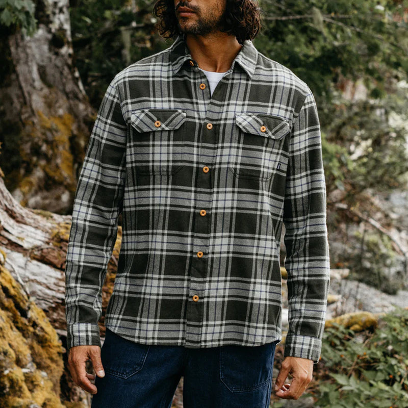 Load image into Gallery viewer, Finisterre Beardsmore Long Sleeve Button-Up Shirt 2