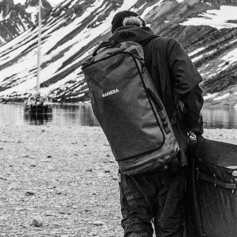 Load image into Gallery viewer, Manera Rugged Duffel Bag Surf Pack Backpack - 45L 15