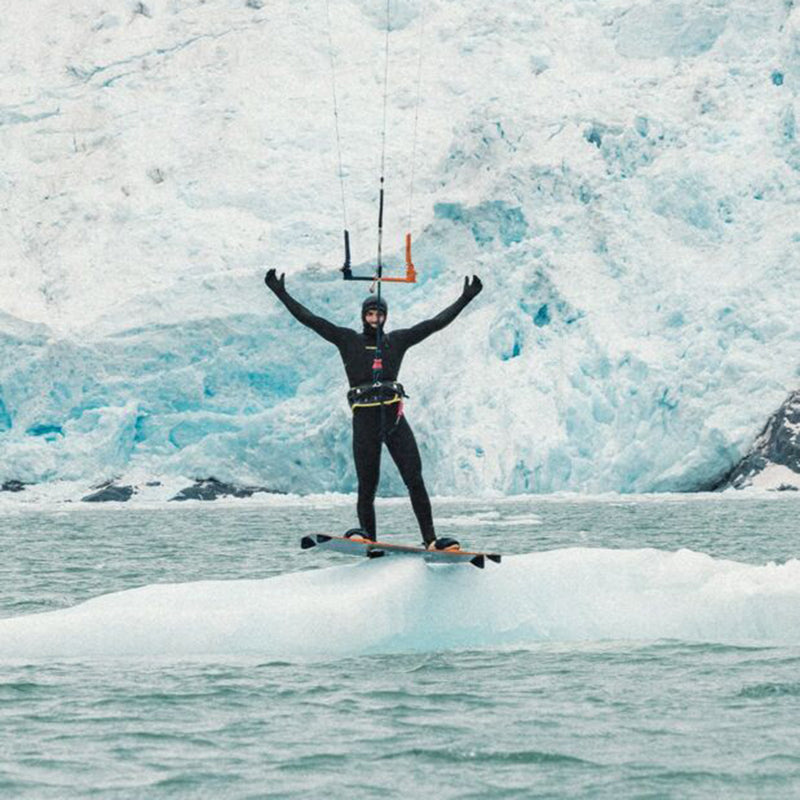 Load image into Gallery viewer, Manera Magma Steamer 5/4/3 Hooded Chest-Zip Wetsuit • 2024 22