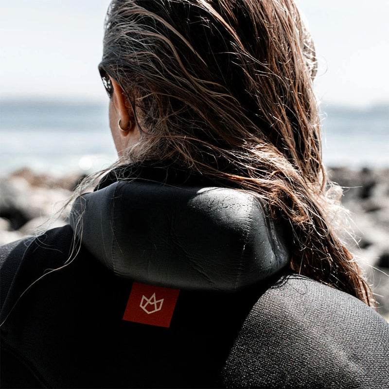 Load image into Gallery viewer, Manera Women's Magma 6/4 Hooded Chest-Zip Wetsuit 12
