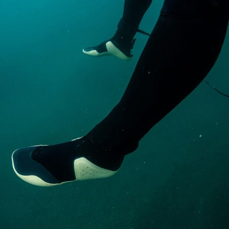 Load image into Gallery viewer, Manera Magma 7mm Round-Toe Boots 19