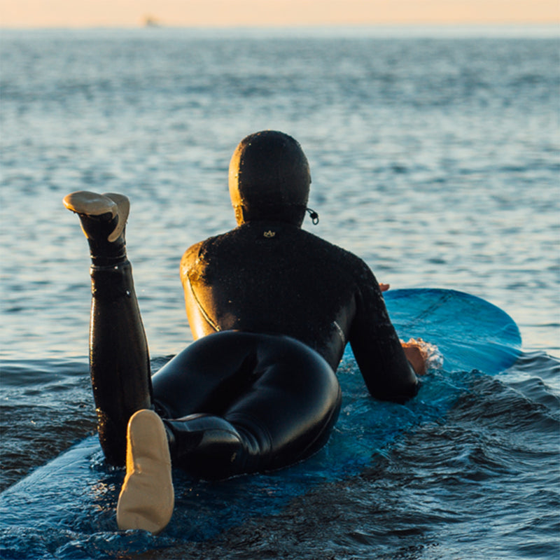 Load image into Gallery viewer, Manera Women's Magma Steamer 6/4 Hooded Chest-Zip Wetsuit • 2024 20