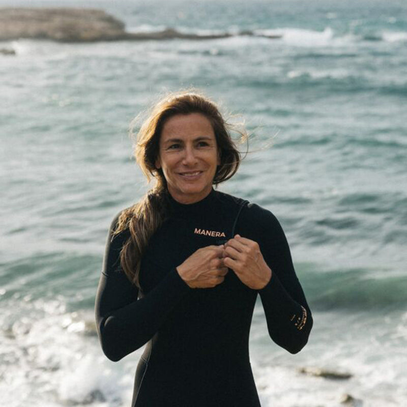 Load image into Gallery viewer, Manera Women's Seafarer+ Steamer 5/3 Chest-Zip Wetsuit 18