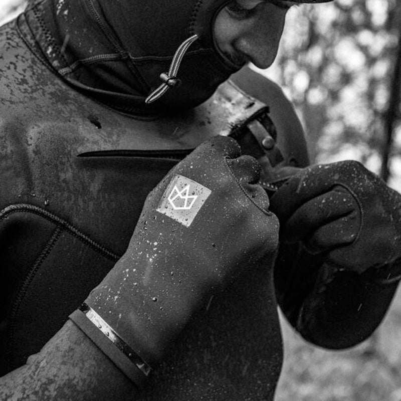 Load image into Gallery viewer, Manera X10D 2mm Gloves 13