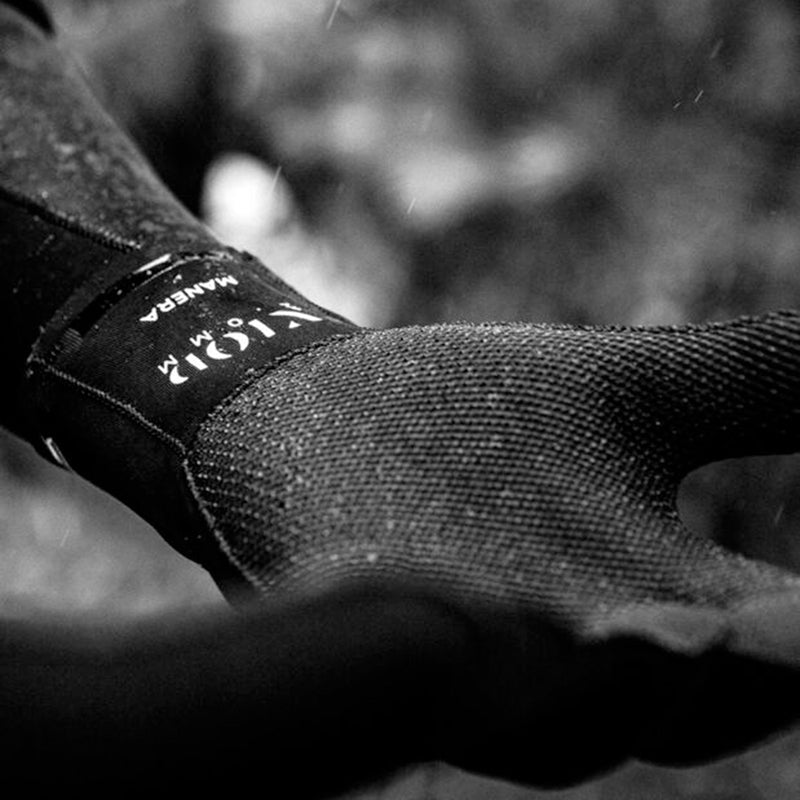 Load image into Gallery viewer, Manera X10D 2mm Gloves 14
