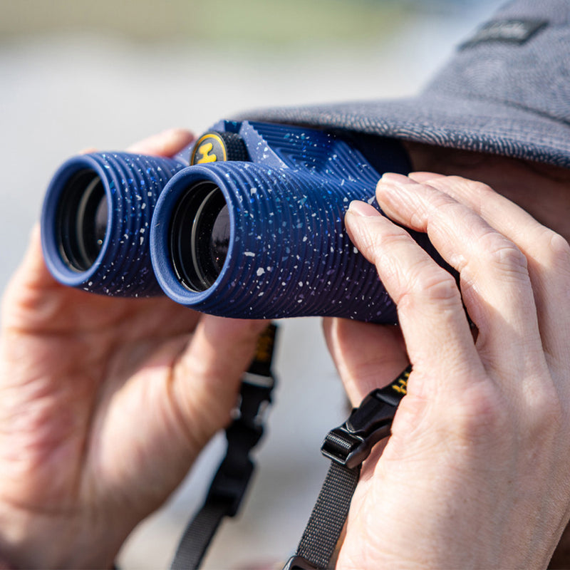Load image into Gallery viewer, Nocs Provisions Standard Issue 10×25 Binoculars 8