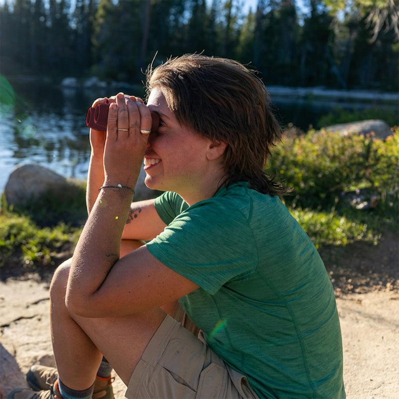 Load image into Gallery viewer, Nocs Provisions Standard Issue 10×25 Binoculars 13