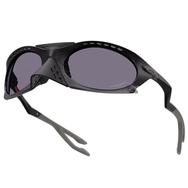 Load image into Gallery viewer, Oakley Plantaris Sunglasses - Matte Black/Prizm Gray 2