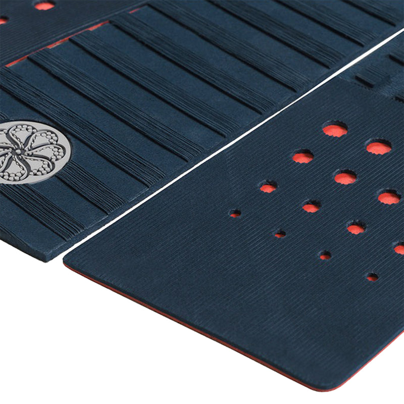 Load image into Gallery viewer, Octopus Dion Agius IV 3-Piece Traction Pad 12