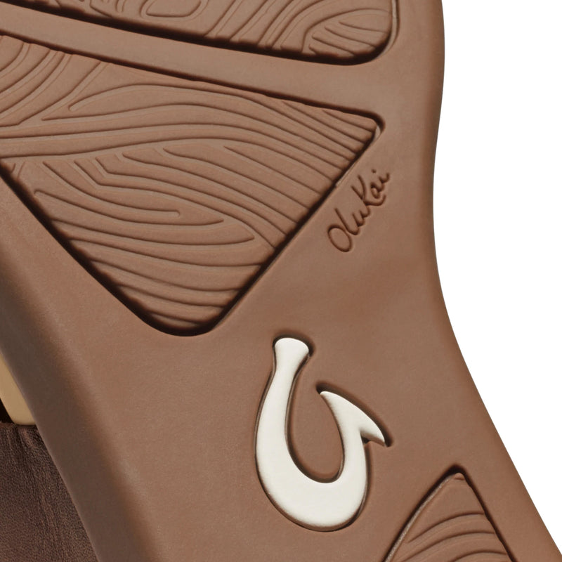 Load image into Gallery viewer, OluKai Women's Ho‘ōpio Mele Sandals 5
