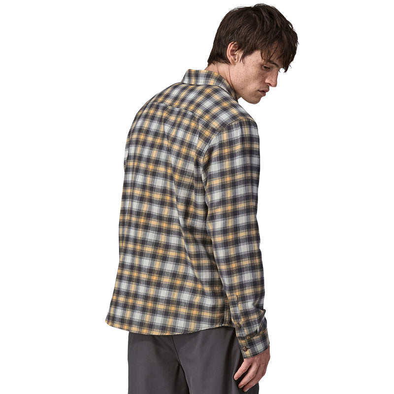 Load image into Gallery viewer, Patagonia Lightweight Fjord Cotton In Conversion Long Sleeve Button-up Flannel Shirt • 2024 4