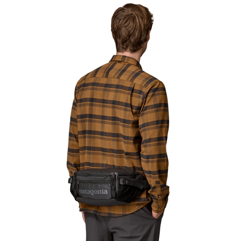 Load image into Gallery viewer, Patagonia Black Hole Waist Pack - 5L 4