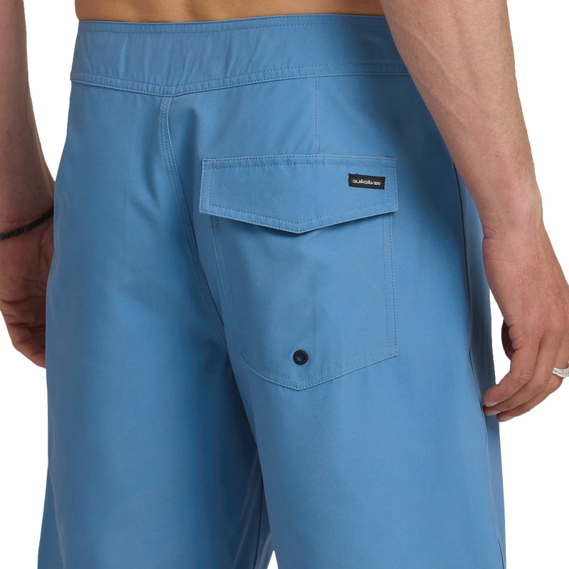 Load image into Gallery viewer, Quiksilver Surfsilk Kaimana 20" Boardshorts 6