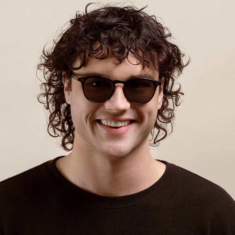 Load image into Gallery viewer, RAEN Basq Polarized Sunglasses - Recycled Black/Green 6