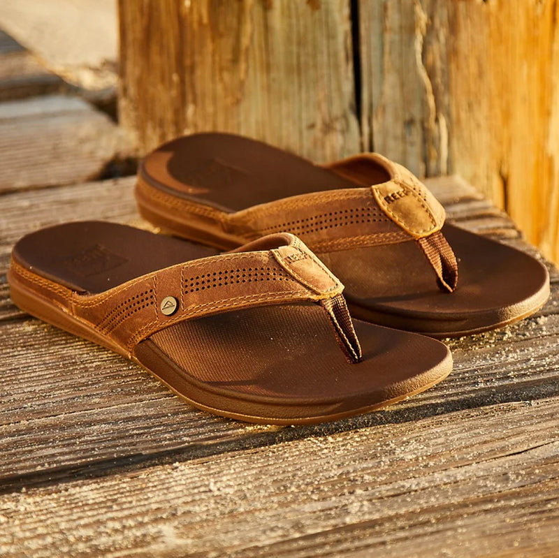 Load image into Gallery viewer, REEF Cushion Lux Sandals 8
