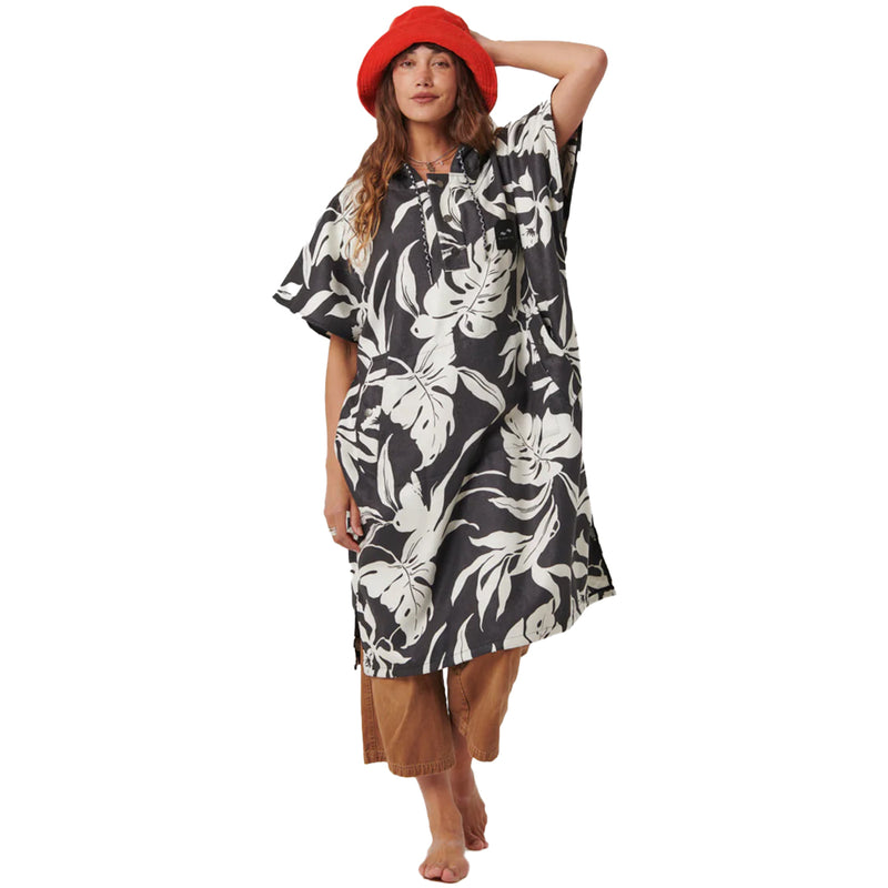 Load image into Gallery viewer, Slowtide Hauke Quick-Dry Hooded Changing Poncho 1