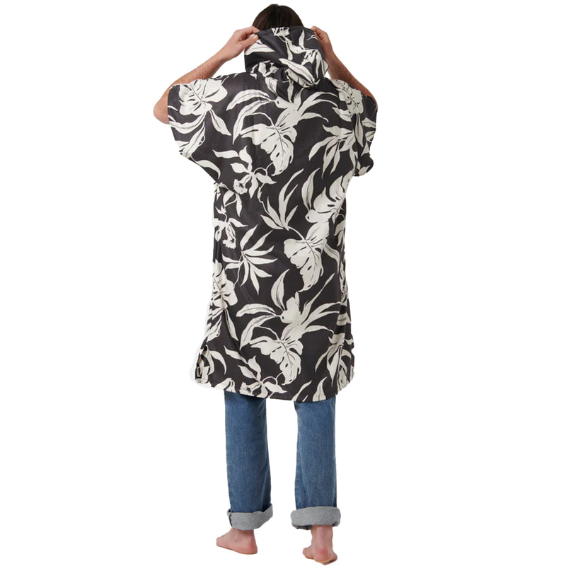 Load image into Gallery viewer, Slowtide Hauke Quick-Dry Hooded Changing Poncho 5