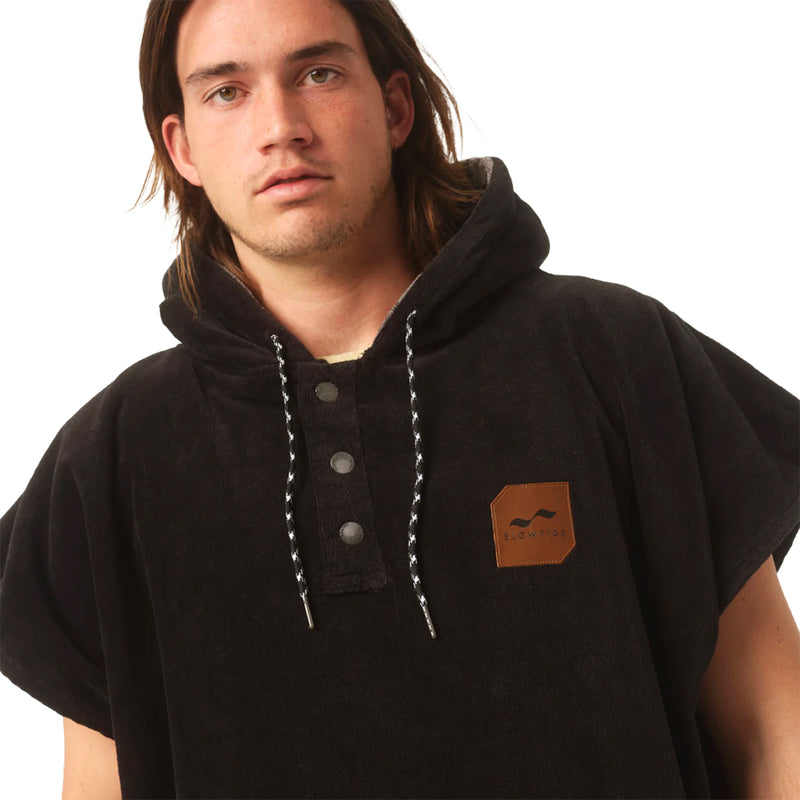 Load image into Gallery viewer, Slowtide The Digs Hooded Changing Poncho 8