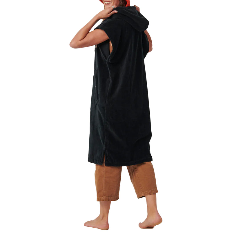 Load image into Gallery viewer, Slowtide The Digs Hooded Changing Poncho 2