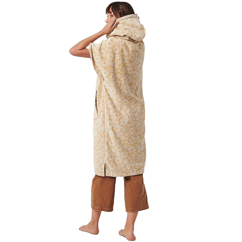 Load image into Gallery viewer, Slowtide Ginny Hooded Changing Poncho 2