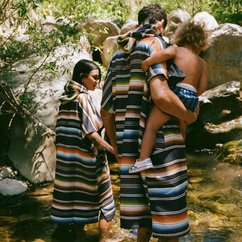 Load image into Gallery viewer, Slowtide Santana Hooded Changing Poncho 9