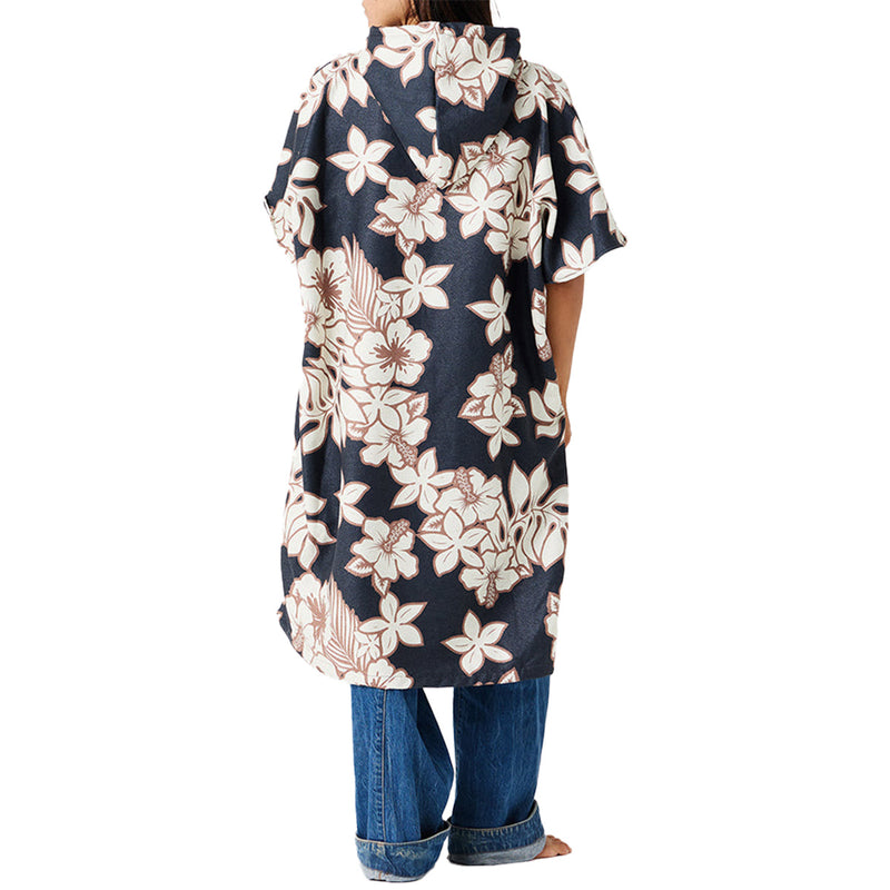 Load image into Gallery viewer, Slowtide Olinda Hooded Changing Poncho 5