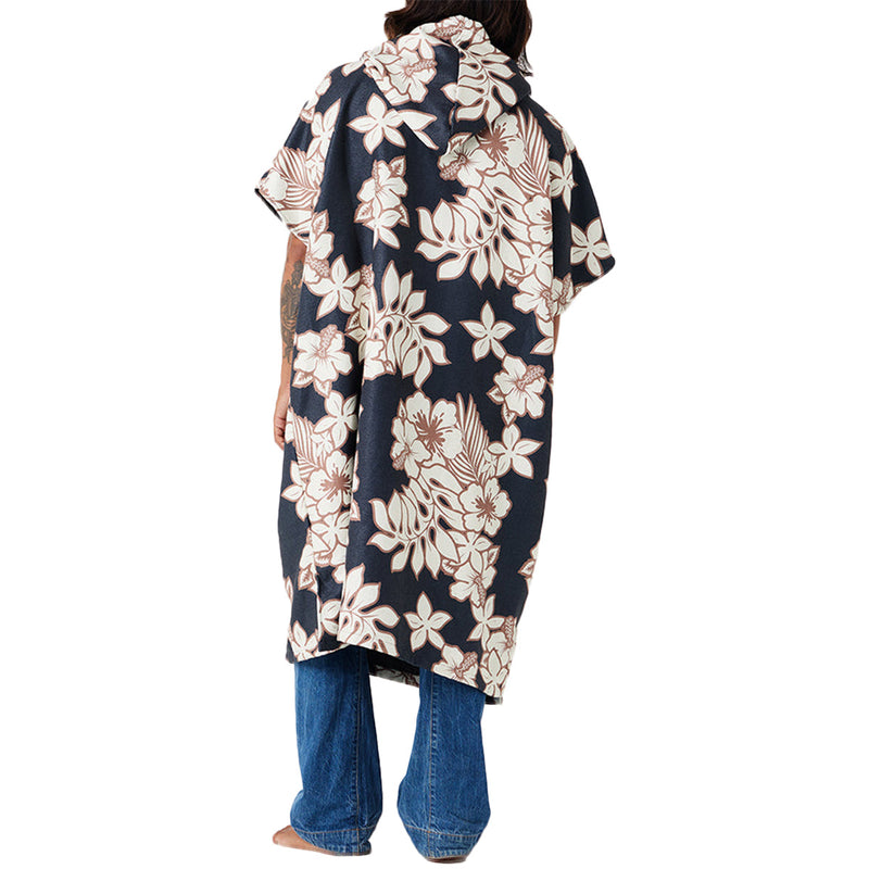Load image into Gallery viewer, Slowtide Olinda Hooded Changing Poncho 2