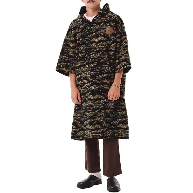 Load image into Gallery viewer, Slowtide Major Chilling Fleece Hooded Changing Poncho 1