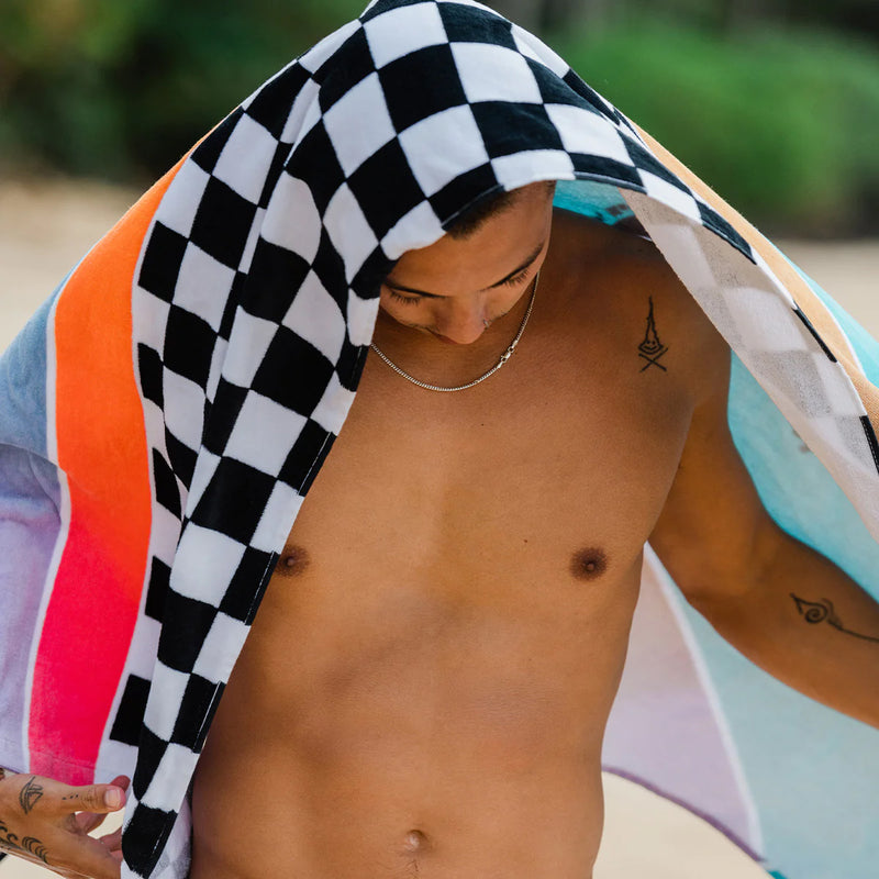Load image into Gallery viewer, Slowtide Town & Country Beach Towel 4