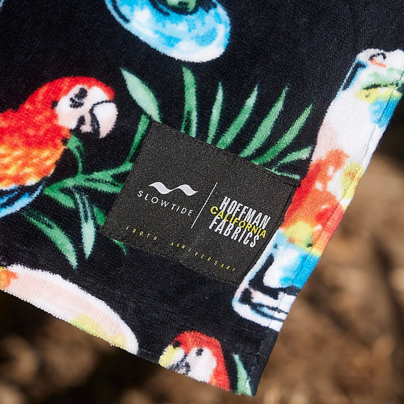 Load image into Gallery viewer, Slowtide Cocktail Party Beach Towel 5