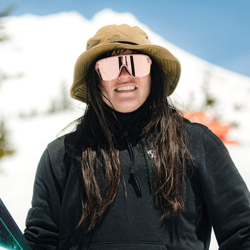 Load image into Gallery viewer, SMITH Women's Bobcat B4BC Sunglasses - B4BC Chalk Rose/ChromaPop Rose Gold Mirror 5