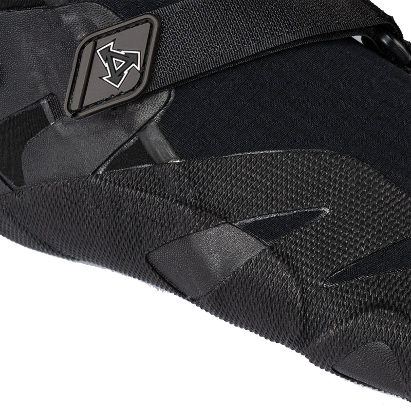 Load image into Gallery viewer, Xcel Drylock 3mm Split-Toe Boots 3