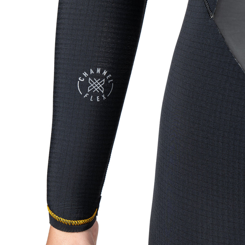 Load image into Gallery viewer, Xcel Women's Drylock 6/5 Hooded Chest-Zip Wetsuit 11