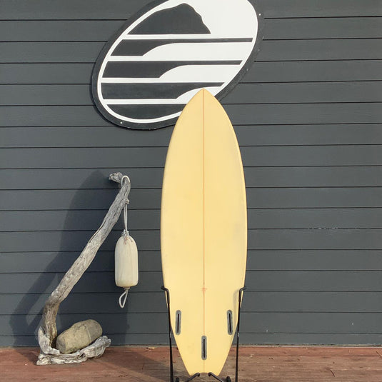 Neverlander Custom 5'6 × 19 ½ × 2 ½ Surfboard • USED 2