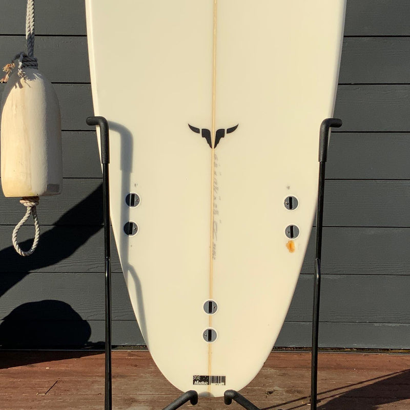Load image into Gallery viewer, JS Industries Bullseye 6'8 × 19 ¼ × 2 ⅝ Surfboard • USED 3
