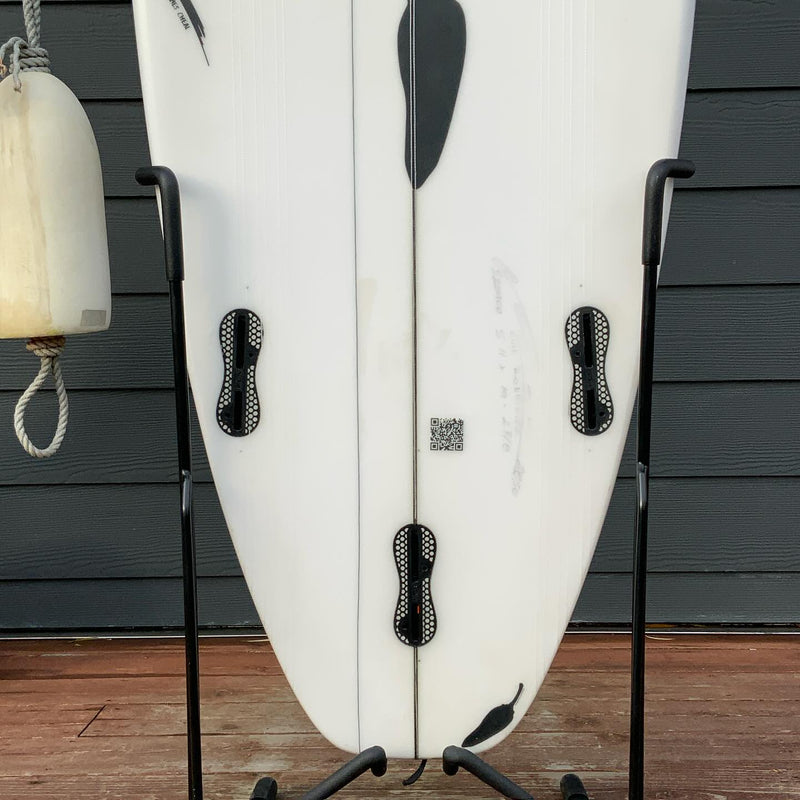 Load image into Gallery viewer, Chilli A2 5'11 × 19 × 2 ⅜ Surfboard • USED 3
