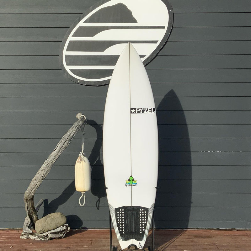 Load image into Gallery viewer, Pyzel Pyzalien II 6'0 × 19 ½ × 2 ½ Surfboard • USED 1
